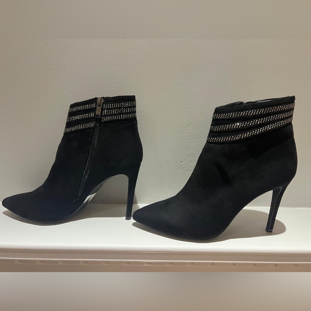 Heeled boot - Picture 2 of 6
